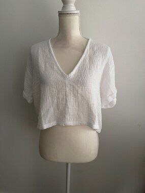 MONROW White Lightweight Crop Top Size Large NEW NWT